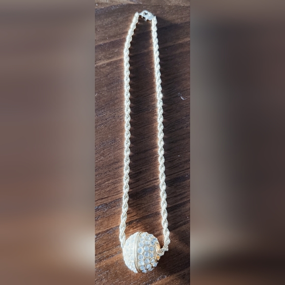 ✨ Vintage | Gold Tone Necklace with Large Bead Paved Rhinestones - Picture 2 of 5